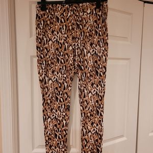 NWT Leopard print Plus size leggings 1X